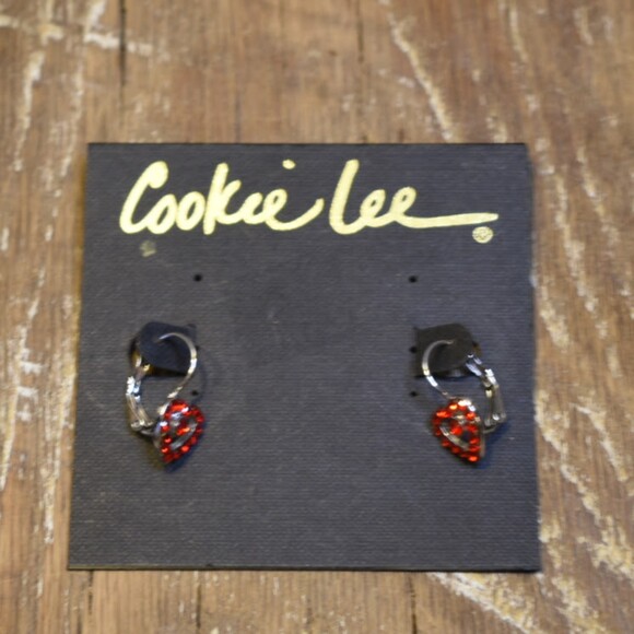 Vintage Cookie Lee Red Rhinestone Silver Plated Heart Earrings - Picture 2 of 4